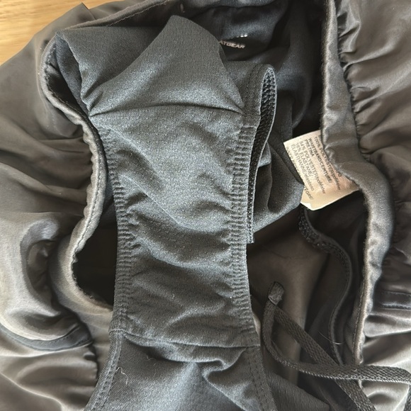 Under Armour Women's Charcoal Athletic Shorts - Picture 3 of 3